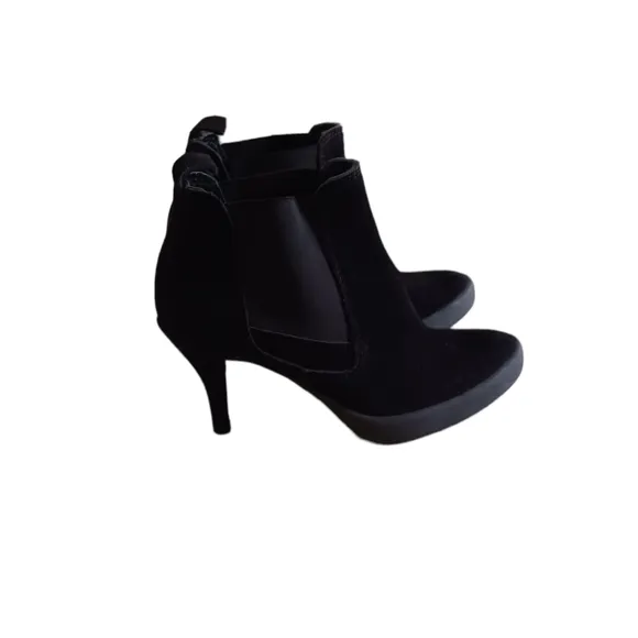 Pedro Garcia Suede Heeled Ankle Boots