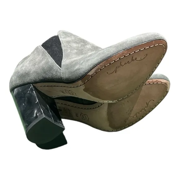 Phoebe women’s Grey Suede Ankle &amp; Bootie Boots Size 7.