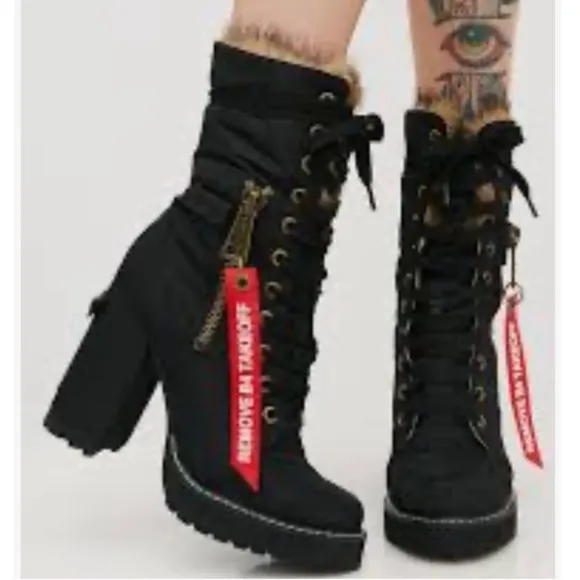 POSTER GRL Fur flight boot chunky heel 6 preowned