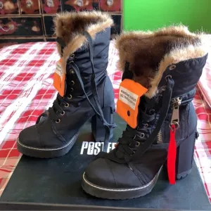 POSTER GRL Fur flight boot chunky heel 6 preowned