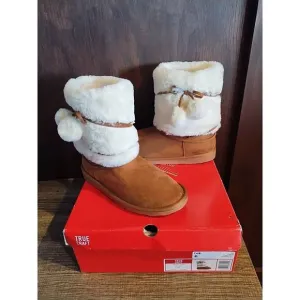Pull On Snow Boots Chestnut Brown Size 5 Youth Girls Fur trim Vegan Pom Poms