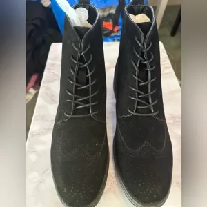 Queensberry London Men’s Black Suede Brogues/Boots - Size 44 (US Size 10.5) NWOT