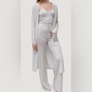 Quinn 100% Cashmere cardigan size small