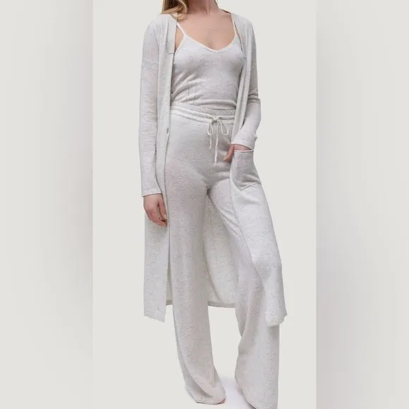 Quinn 100% Cashmere cardigan size small