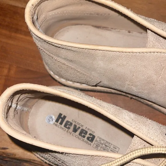 RARE Desde 1950 Hevea Made in Columbia Hand Made Suede Leather Boots