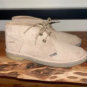 RARE Desde 1950 Hevea Made in Columbia Hand Made Suede Leather Boots