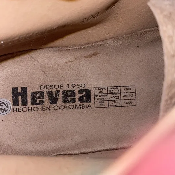 RARE Desde 1950 Hevea Made in Columbia Hand Made Suede Leather Boots