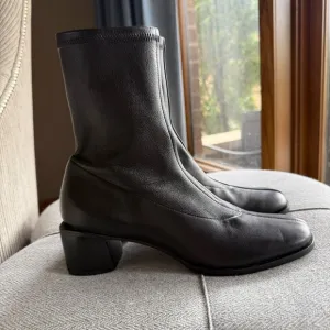 Reformation Black Heeled Boots with Chunky Heel