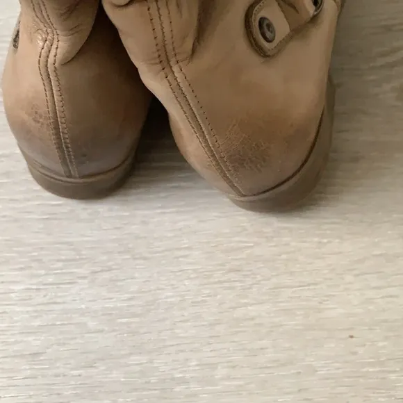 Rieker Remonte Dorndorf boots distressed straps