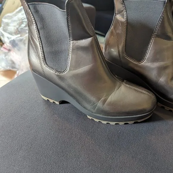 Rockport Silver Waterproof ankle boots- UK5 US7.5