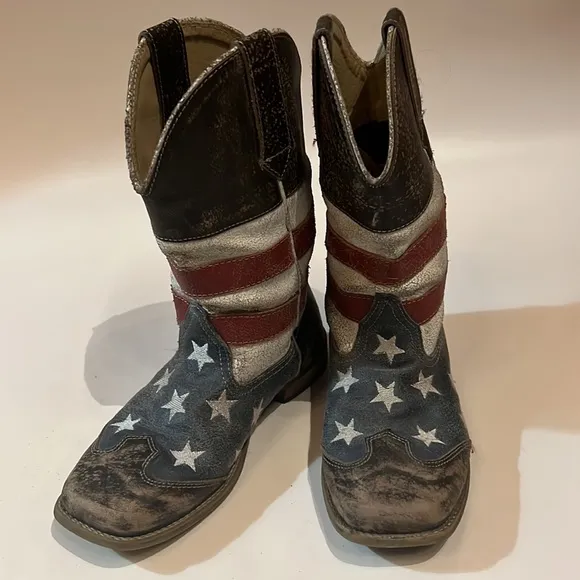 Roper Cowgirl boots, USA flag size 3 used in a great condition