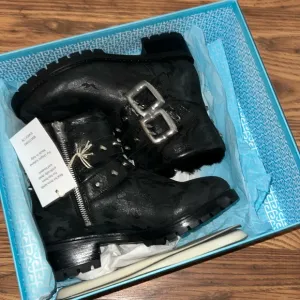 Ross &amp; Snow boots