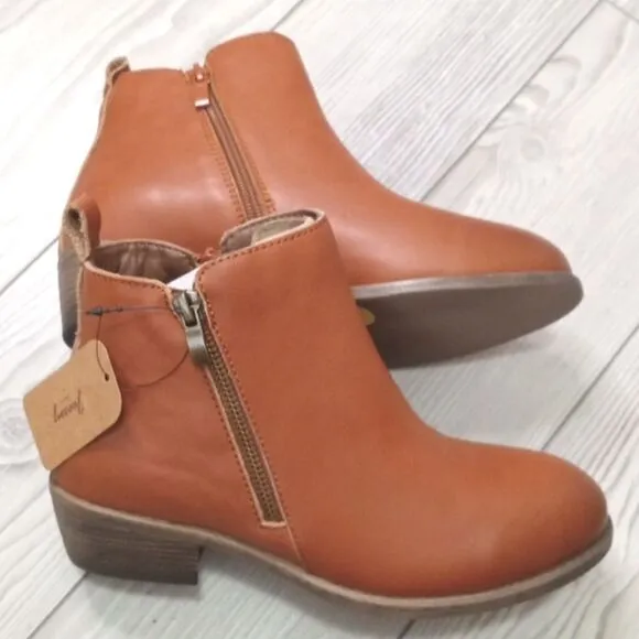(S-3532)  Jeossy Women's Ankle Boots Thick Heel Sz 6