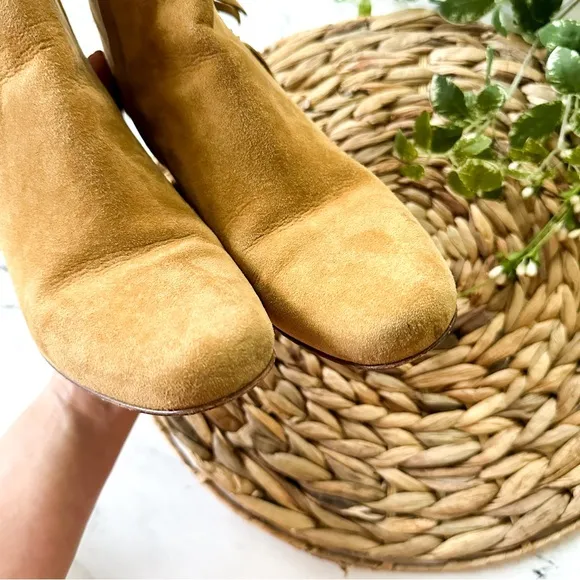 Saint Laurent Womens Tan Suede 'BABIES' Fringed Heel Ankle Boots, sz. 37/US 6.5