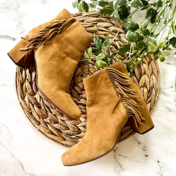 Saint Laurent Womens Tan Suede 'BABIES' Fringed Heel Ankle Boots, sz. 37/US 6.5