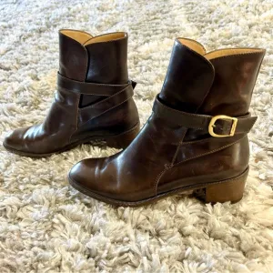 Salvatore Ferragamo Leather Belted Boots in Dark Brown size 4.5