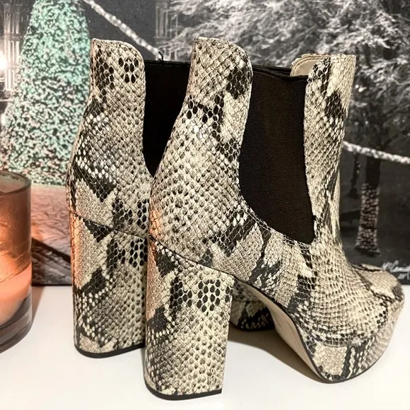 Sam Edelman Abella Platform Chelsea Style Python Snakeskin Boots