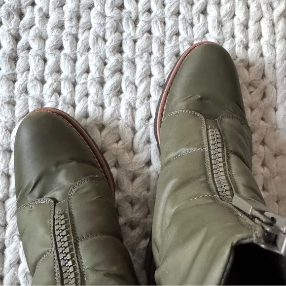 Sam Edelman Jalissa Puffer Boots, size 6.5