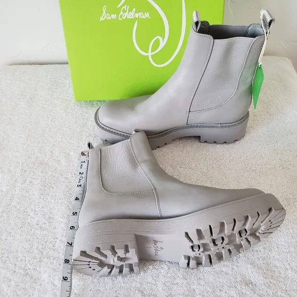 Sam Edelman waterproof womens silver color leather boots size 9