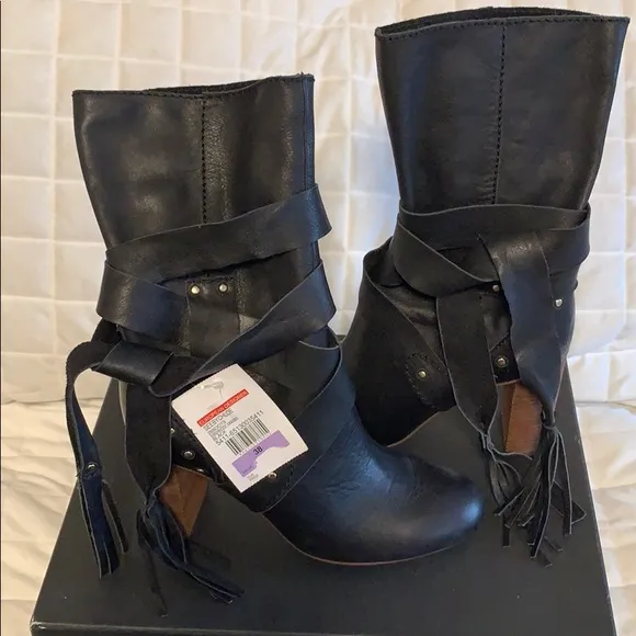 SEE by CHLOÉ  Black Boots Size 38 NWOT