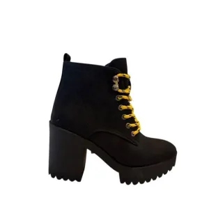 Seven7 Women's Black Ankle Booties Lug Sole Chunky Heel Casual Size 6