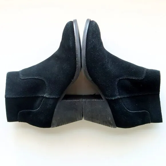 Seychelles Black Suede Leather Round Toe Block Heel Ankle Boots / Booties 7.5