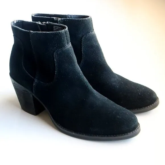 Seychelles Black Suede Leather Round Toe Block Heel Ankle Boots / Booties 7.5