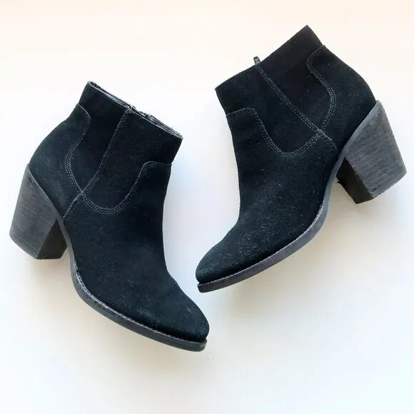 Seychelles Black Suede Leather Round Toe Block Heel Ankle Boots / Booties 7.5