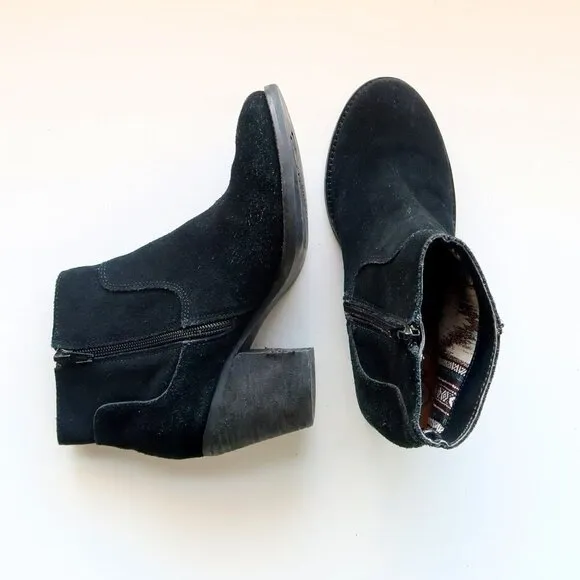 Seychelles Black Suede Leather Round Toe Block Heel Ankle Boots / Booties 7.5