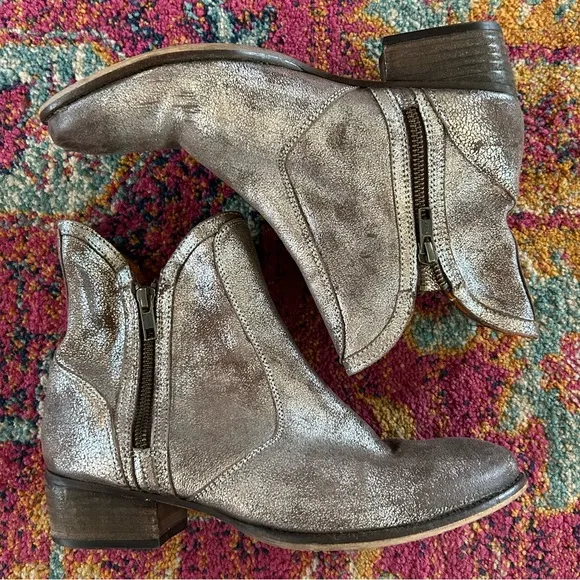 Seychelles for Anthropologie | Women’s silver distressed Lucky Penny ankle boots