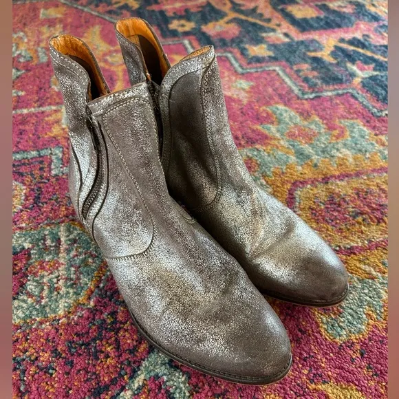 Seychelles for Anthropologie | Women’s silver distressed Lucky Penny ankle boots