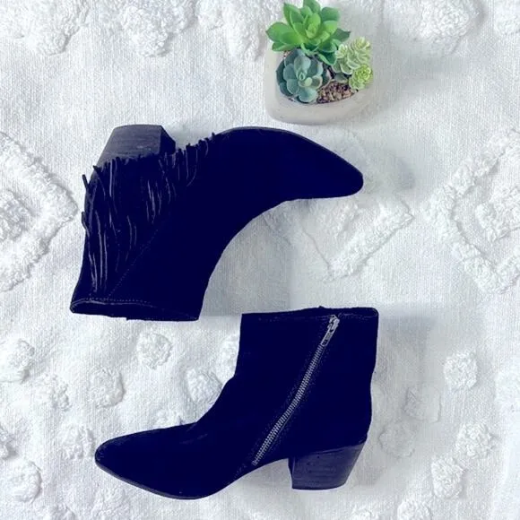 Seychelles Weekender By Anthropologie Black Suede Fringe Ankle Boots Size 9