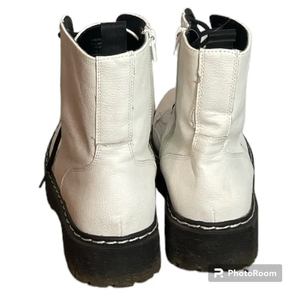Sincerely Jules White Leather Harley Lug Combat Boots Size 10