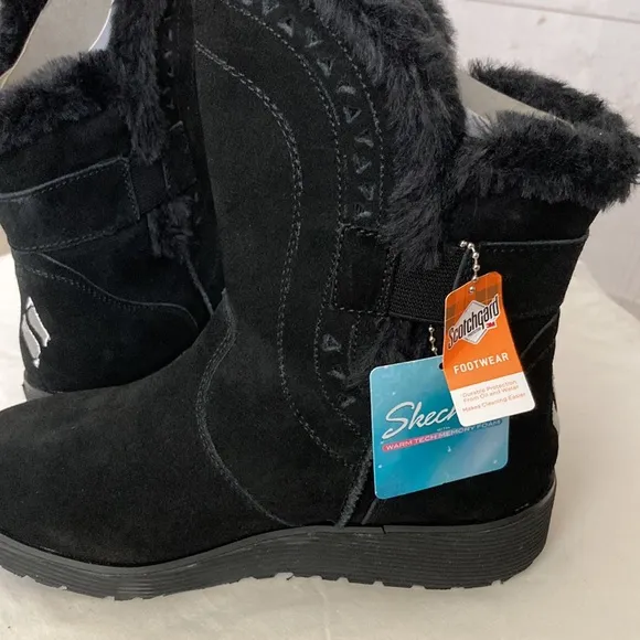 Skechers Size 5 Keepsakes Wedge-cozi Peak Black Suede Boots