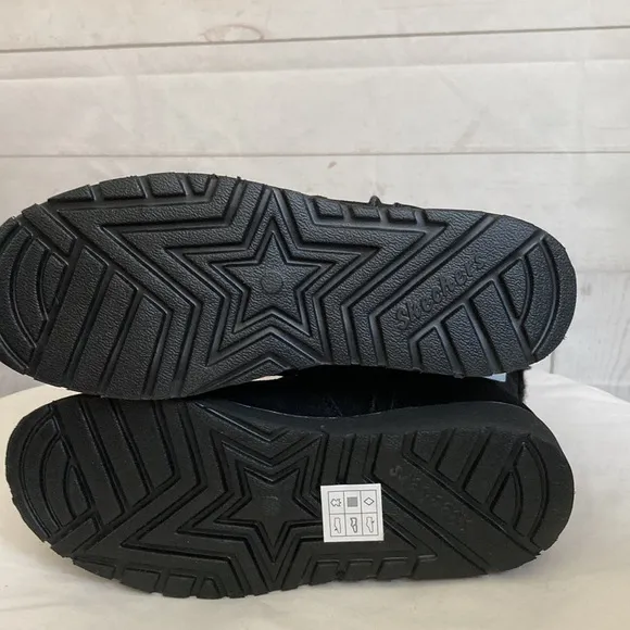 Skechers Size 5 Keepsakes Wedge-cozi Peak Black Suede Boots