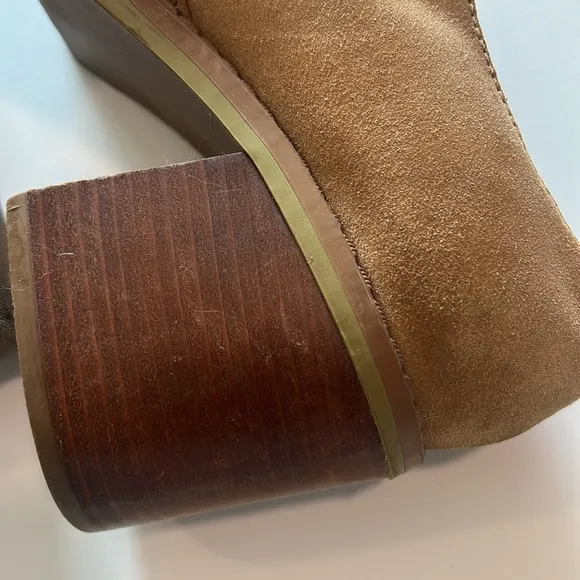 Sketchers - 9.5, “somethin’ else” block heel chunky boots