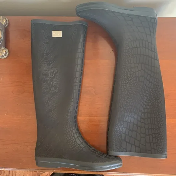 Snake Print Embossed Rubber Rain Boots‎ Tall Waterproof Wellington Size 8