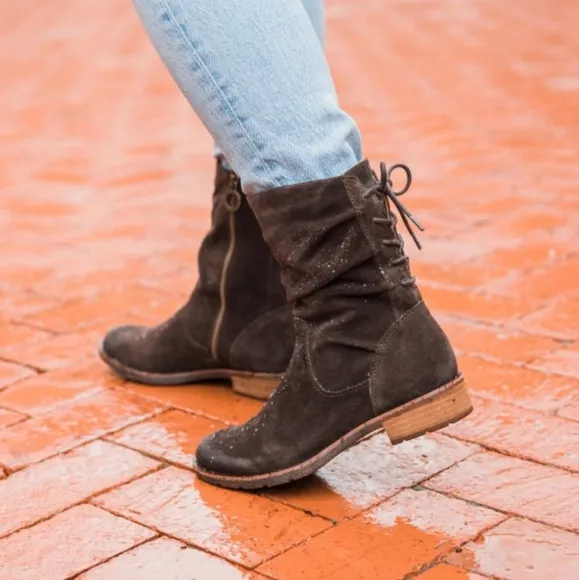 Sofft Sharnell Low Leather Lace-Up Boots