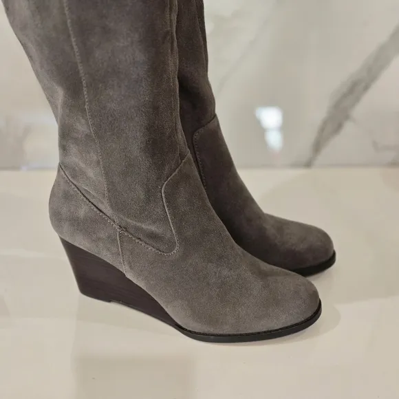 SOLE SOCIETY Gray Suede Knee-High Wedge Boots Size 10