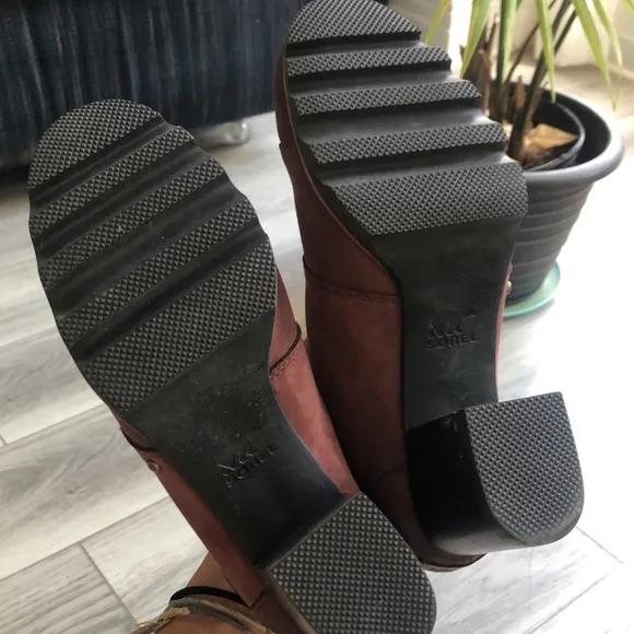 Sorel Addington Chunky Heel Booties