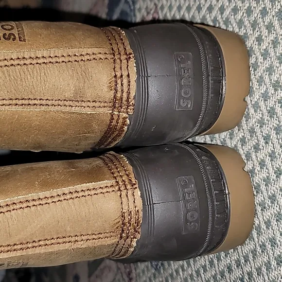 Sorel Badger Boots lined lace up brown logo snow boot