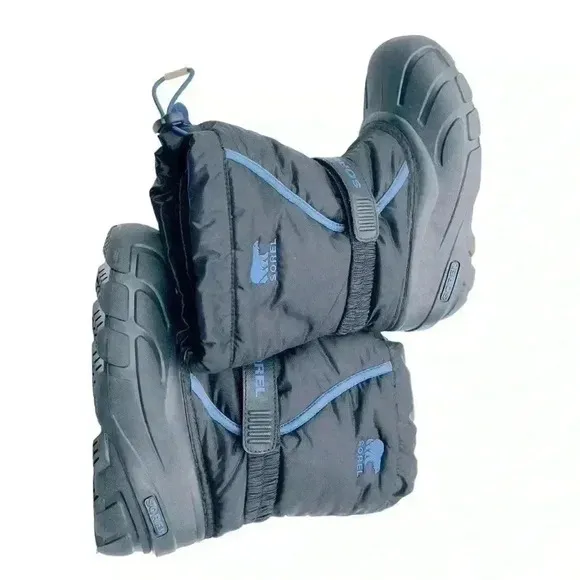 SOREL BIG KIDS WATERPROOF SNOW BOOTS BLACK/BLUE SIZE4 PREOWNED GREAT CONDITION