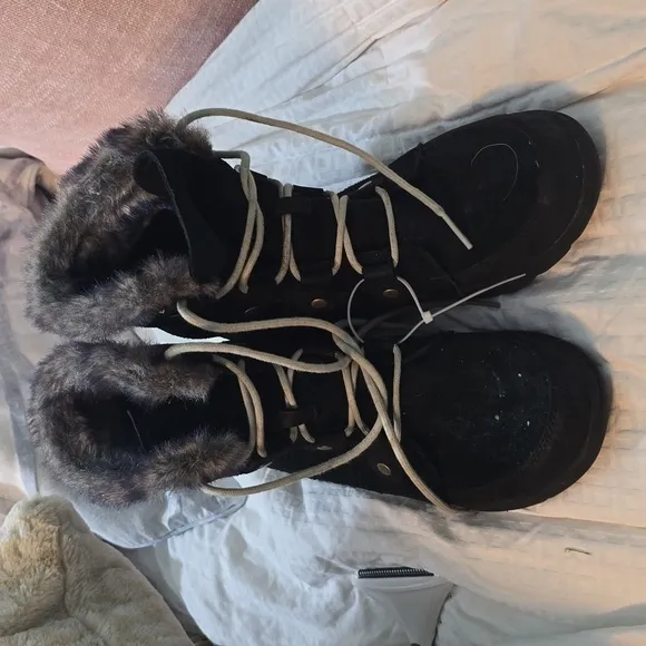 Sorel black suede leather boots women's 10