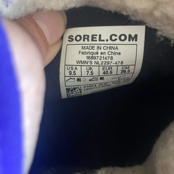 Sorel boots Women's explorer carnival boot size 9.5 Blue boots