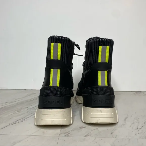 Sorel Brex Black Cozy Lace Up Chunky Sole Boot 8
