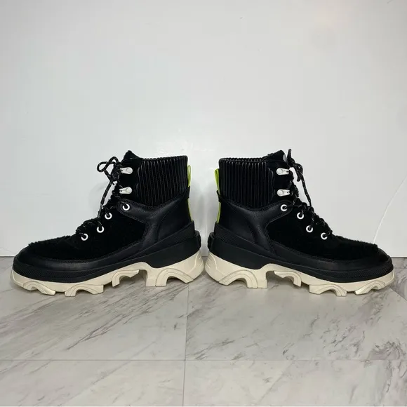 Sorel Brex Black Cozy Lace Up Chunky Sole Boot 8
