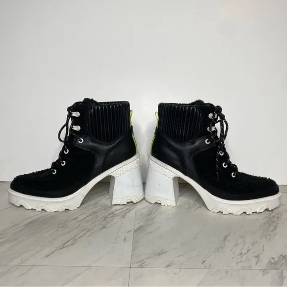 Sorel Brex Cozy Lace Up Heeled Boot 10 1/2