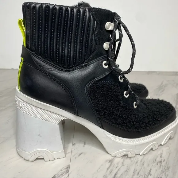 Sorel Brex Cozy Lace Up Heeled Boot 10 1/2