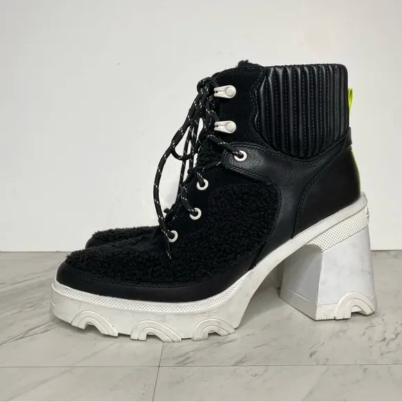 Sorel Brex Cozy Lace Up Heeled Boot 10 1/2