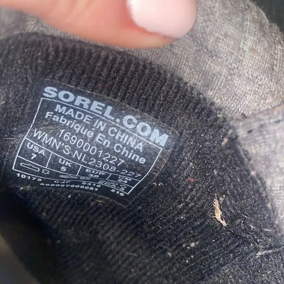 Sorel buckle boots